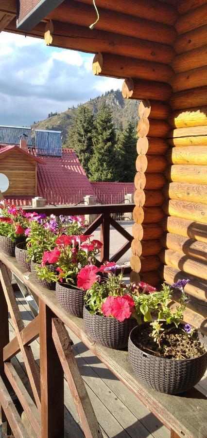 Hostel Shymbulak Almaty Exterior foto