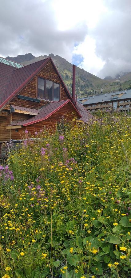 Hostel Shymbulak Almaty Exterior foto